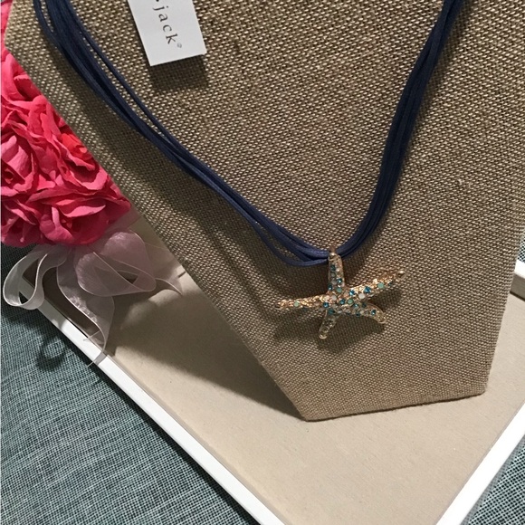 Beautiful Bella~Jack Star Fish Gold tone Necklace Navy Blue Cord.Brand New.🐚 - Picture 7 of 7